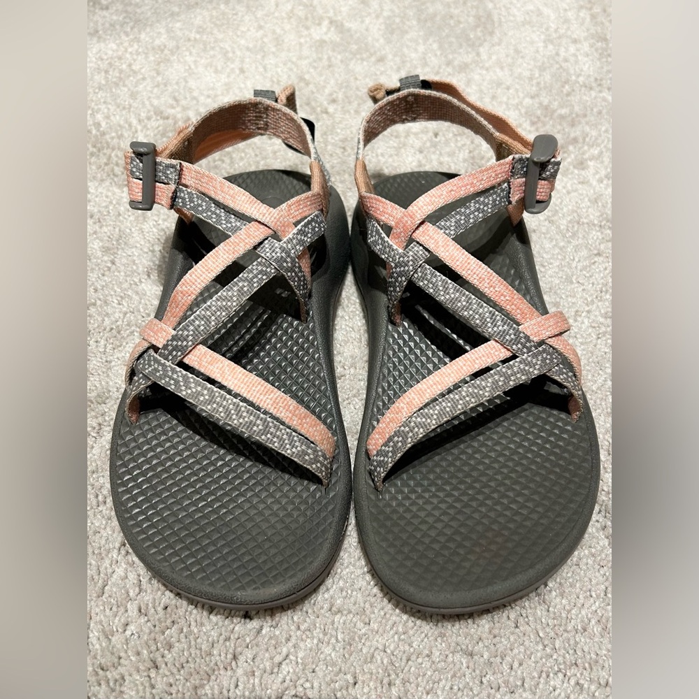 Girls Chacos Size 3